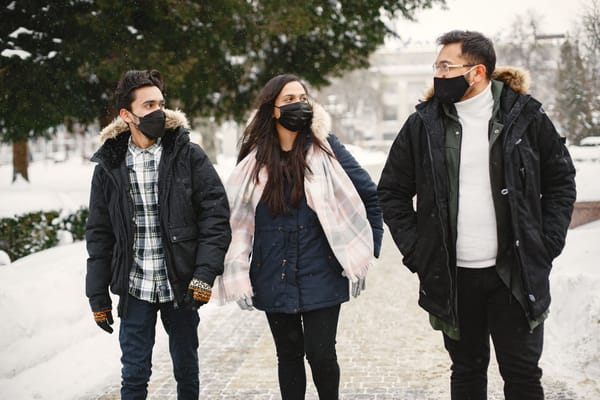 Die Masken. Vom Stofffetzen zum Geßlerhut.